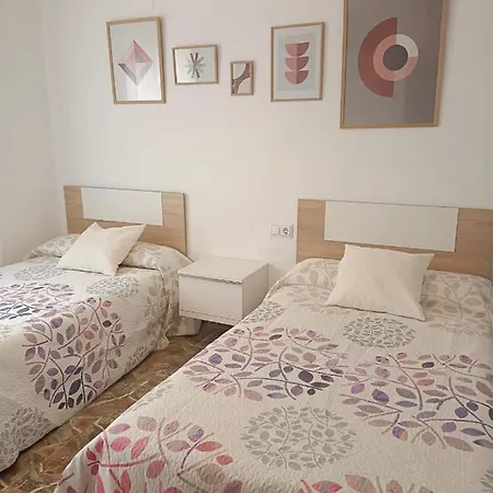 Casa Cerca De Playa Gandia , Denia , Oliva Y Benidorm *